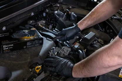 Black Ideall® Grip 5.2mil black nitrile glove - Image 2